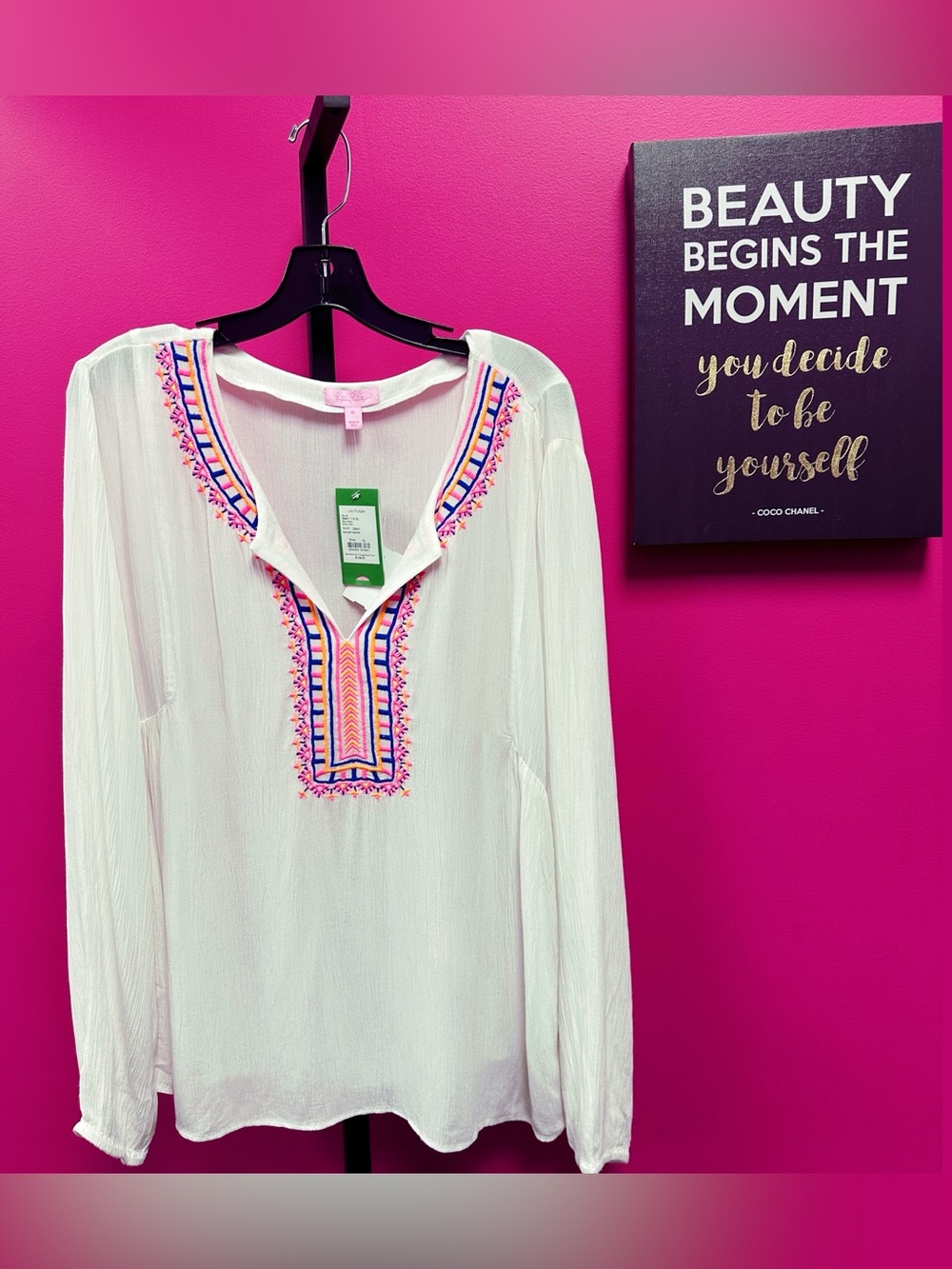 Lilly Pulitzer 🩷💚🤍 Embroidered V-Neck White Gauzy Women's Tunic Top NWT